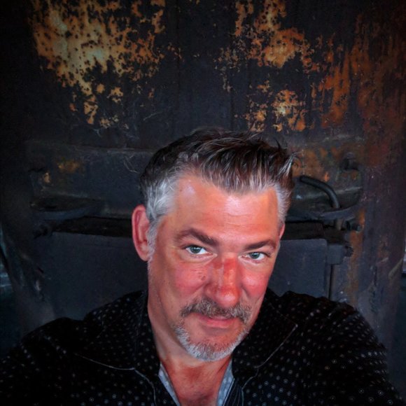 Meet ME --- The Poshee-Extrordinaire! - Picture 4 of 6